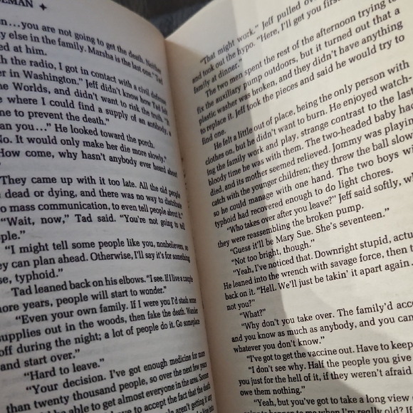 Worlds Apart by Joe Haldeman Paperback - Picture 3 of 3